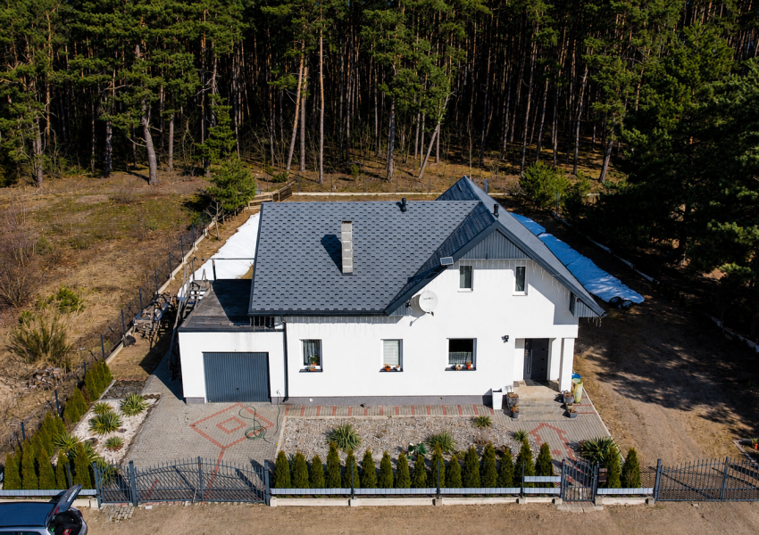 Dom przy lesie z potencjałem dla dwóch rodzin | Obrowo | 117 m² | działka 1000 m²